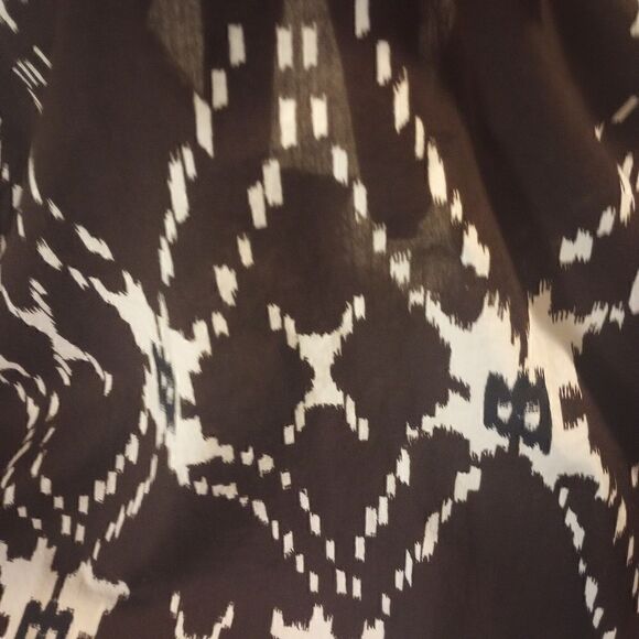 M collection V neck geometric print tunic - Picture 3 of 8